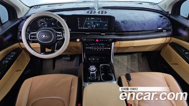 Kia Canival 2021 — photo 10