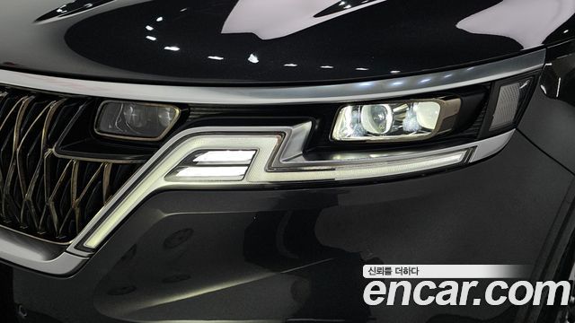 Kia Canival 2021 — photo 8