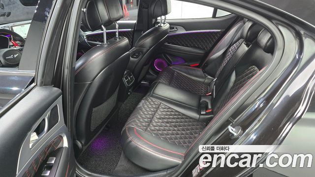 Genesis G70 2018 — photo 16