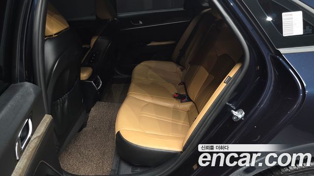 Kia K5 2020 — photo 18