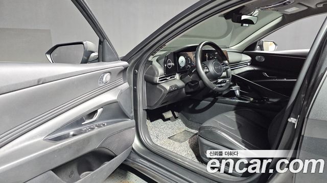 Hyundai AVANTE 2023 — photo 13