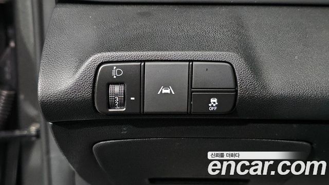 Hyundai AVANTE 2023 — photo 24