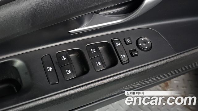 Hyundai AVANTE 2023 — photo 30