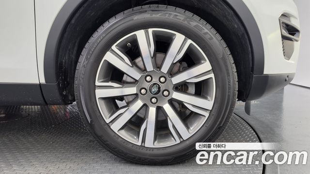 Land Rover Discovery Sport 2018 — photo 5