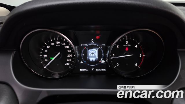 Land Rover Discovery Sport 2018 — photo 8