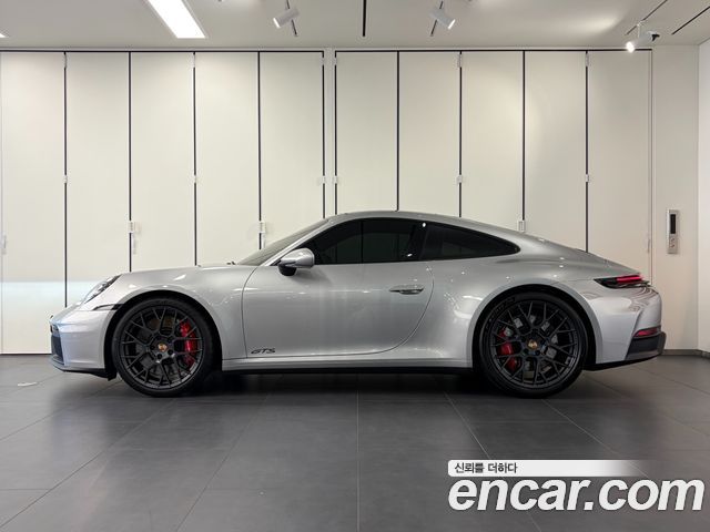 Porsche 911 2025 — photo 6