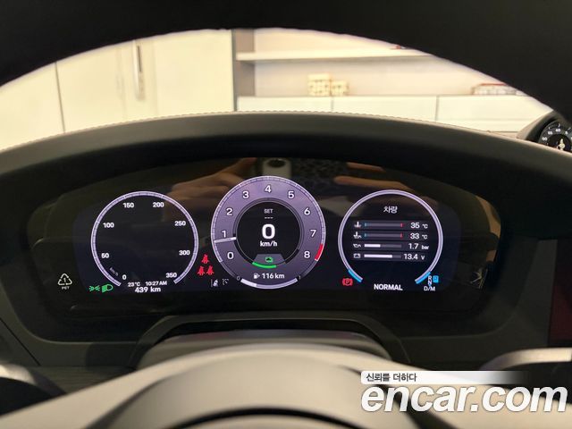 Porsche 911 2025 — photo 8
