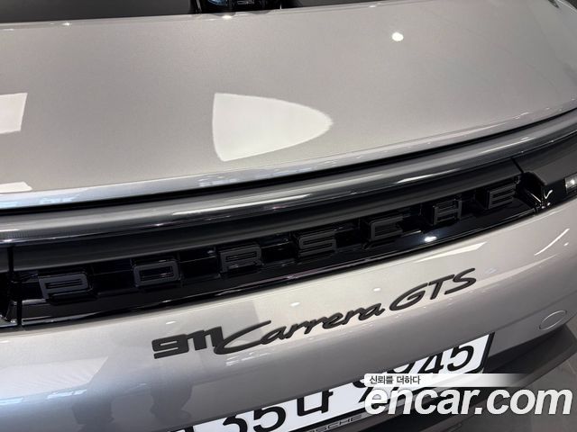 Porsche 911 2025 — photo 20