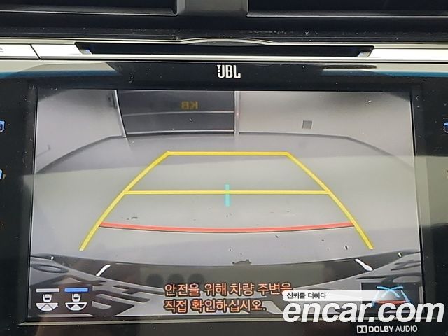 Toyota Camry 2019 — photo 16