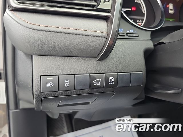 Toyota Camry 2019 — photo 19