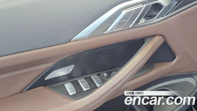 BMW 4-Series 2021 — photo 28