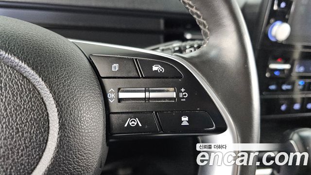 Hyundai Staria 2025 — photo 25