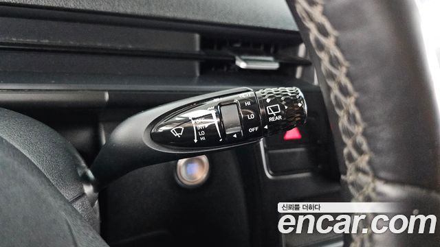 Hyundai Staria 2025 — photo 30