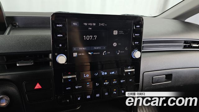 Hyundai Staria 2025 — photo 34