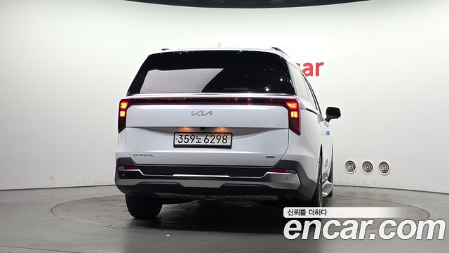 Kia Canival 2025 — photo 4