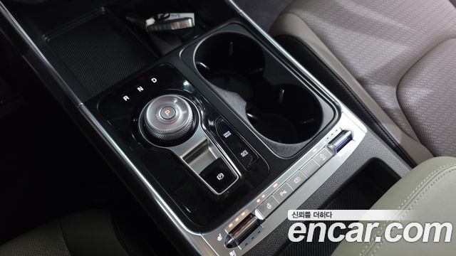 Kia Canival 2025 — photo 12