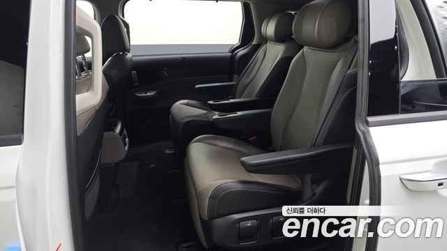 Kia Canival 2025 — photo 17