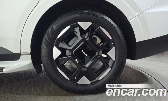 Kia Canival 2025 — photo 7