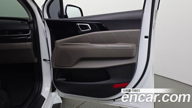 Kia Canival 2025 — photo 15