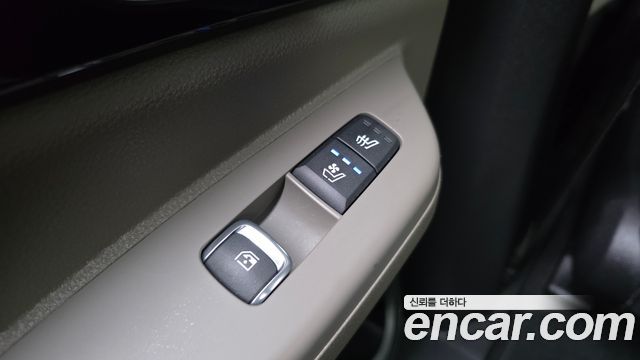Kia Canival 2025 — photo 28