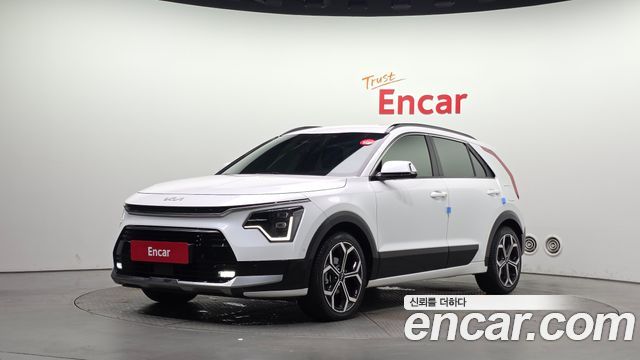 Kia Niro 2022 — photo 1