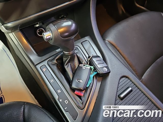 Kia K5 2015 — photo 8
