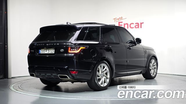Land Rover Range Rover Sport 2019 — photo 2