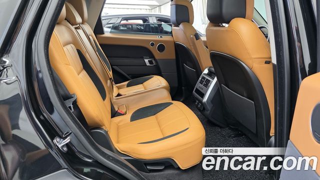 Land Rover Range Rover Sport 2019 — photo 17