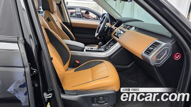 Land Rover Range Rover Sport 2019 — photo 16