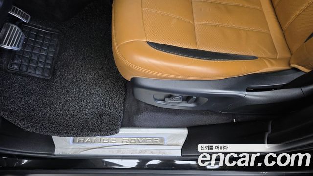 Land Rover Range Rover Sport 2019 — photo 31