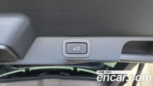 Land Rover Range Rover Sport 2019 — photo 32