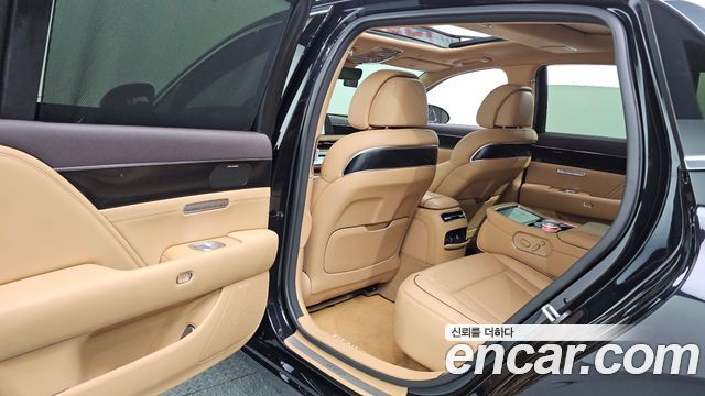 Genesis G90 2022 — photo 16