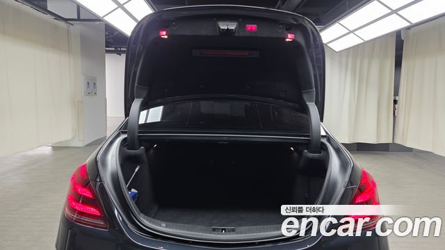 Mercedes-Benz S-Class 2019 — photo 24