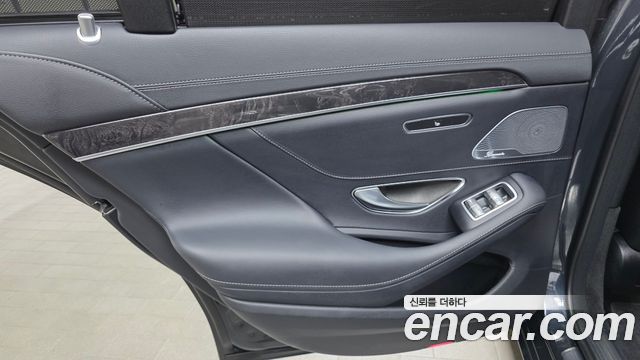 Mercedes-Benz S-Class 2019 — photo 15