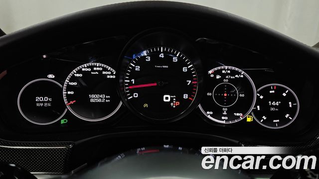 Porsche Panamera 2018 — photo 8