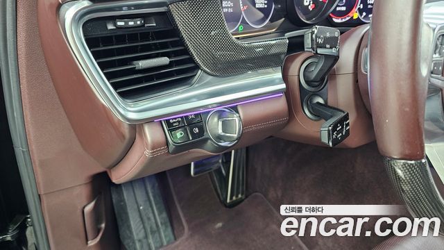 Porsche Panamera 2018 — photo 15
