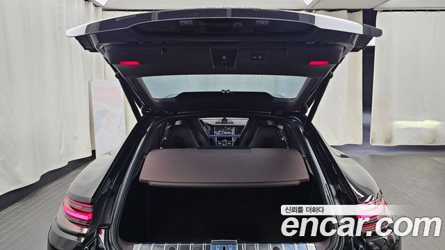Porsche Panamera 2018 — photo 19