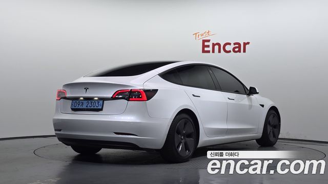 Tesla Model 3 2021 — photo 2