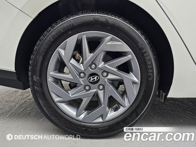 Hyundai AVANTE 2025 — photo 5