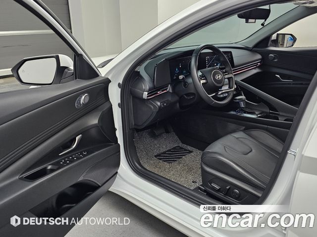 Hyundai AVANTE 2025 — photo 11