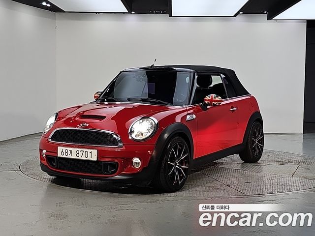 Mini Cooper Convertible 2015 — photo 1