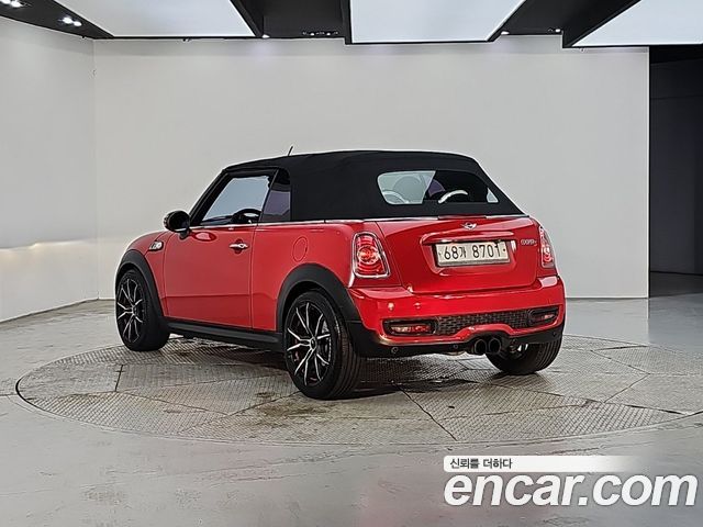 Mini Cooper Convertible 2015 — photo 3