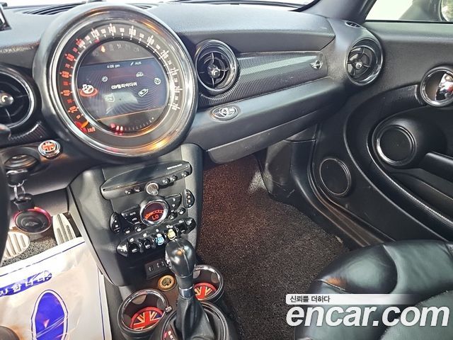 Mini Cooper Convertible 2015 — photo 10