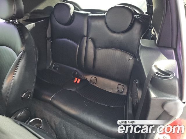 Mini Cooper Convertible 2015 — photo 12
