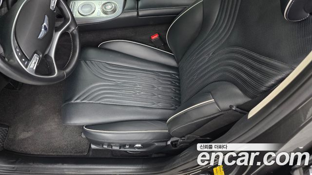 Genesis G80 2022 — photo 24