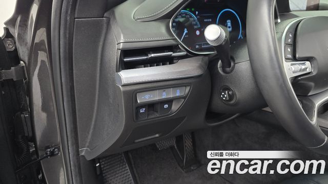 Genesis G80 2022 — photo 26
