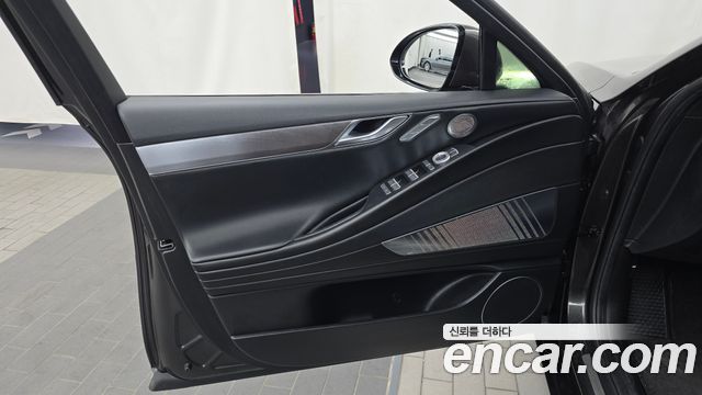Genesis G80 2022 — photo 14
