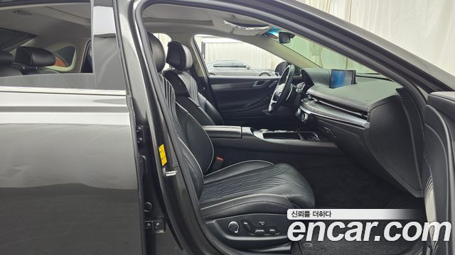 Genesis G80 2022 — photo 16