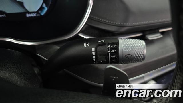 Genesis G80 2022 — photo 27