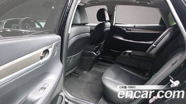 Hyundai Grandeur 2023 — photo 17